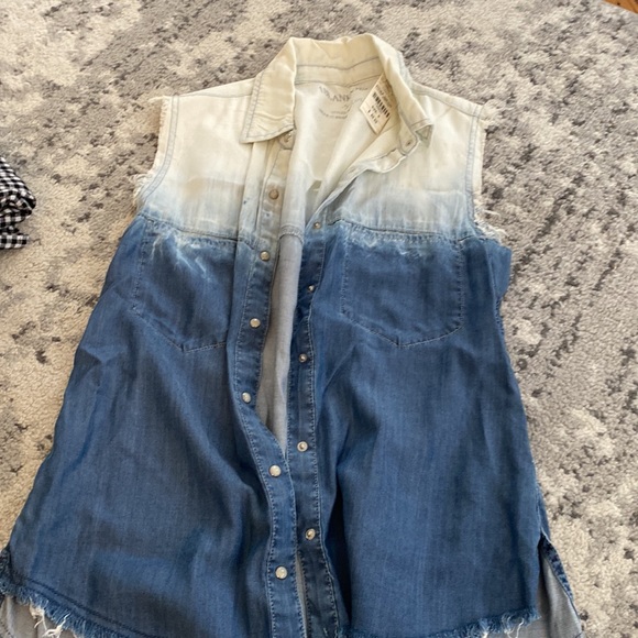 Blank NYC denim sleeveless shirt size small - Picture 4 of 4
